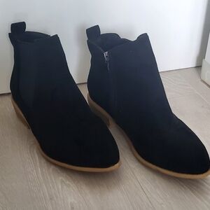 Black Suede Ankle Boots | 6